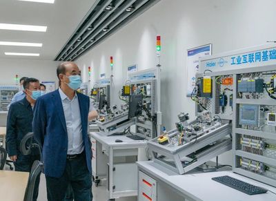 省委教育工委、省教育廳赴神木職業(yè)技術(shù)學(xué)院調(diào)研機電化工職業(yè)教育工作